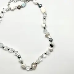 white reflet ネックレス