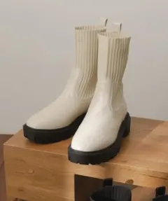 【美品・ほぼ未使用】ボリュームソールニットブーツ　SENSE OF PLACEのサムネイル