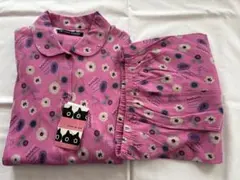 【新品】マタノアツコ　いちご柄　パジャマ M　黒猫 MEME ワコール 新品】マタノアツコ いちご柄 パジャマ M 黒猫 MEME ワコール