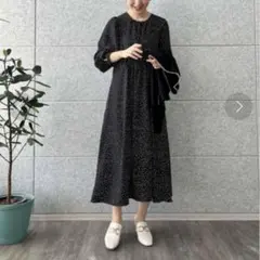 美品 ウエストギャザーワンピース ロング丈 ブラック 黒 パール 38 M 秋