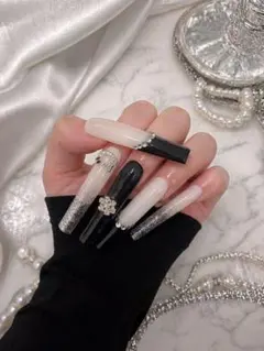 ネイルチップ 黒 ベージュ シルバー 韓国 ワンホン ギャル ロング キラキラ