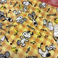 スヌーピー　あったか敷パッド　シングル　新品　イエロー