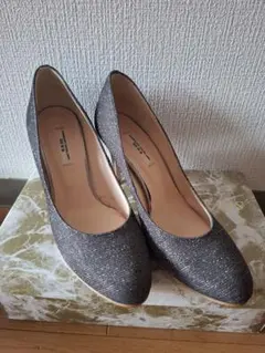 グレー グリッター ハイヒールパンプス　結婚式