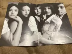 2026年最新】newjeans ポスターの人気アイテム - メルカリ