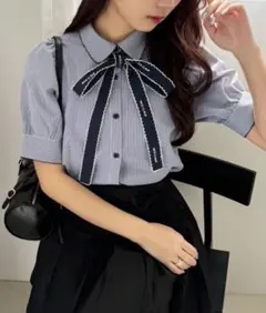 NICE CLAUP ナイスクラップ ロゴボウタイレースブラウス