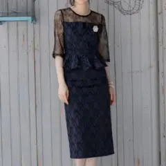 値下げ中　ドレス➕　ぺプラムタイトワンピースドレス