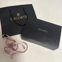 コスメデコルテ　ギフトボックス　ショッパーのサムネイル