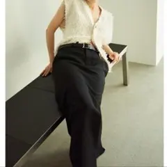 ミースロエ　リラクシーペンシルスリットスカート　黒　ブラック　タイト