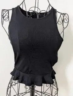 新品　タグあり　FOREVER21リブ編み ブラック タンクトップ フリル裾　Sのサムネイル
