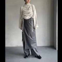 &g'aime（アンジェム）ライトグレー クロップドニット 長袖　新品　無地