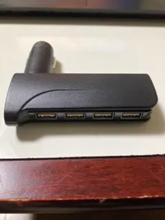 USBハブ 4ポート 車載用 ブラックのサムネイル