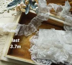 M578ー2紅茶染め3.7ｍ幅4cm花柄ギャザーレースアンティークホワイト色
