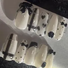 ネイルチップセット 白黒リボン・ハート バラ