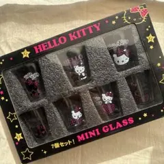 ワンピース ハローキティ ミニグラス 7P チョッパーBOX - メルカリ