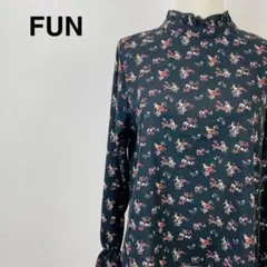 新品未使用　FUN花柄ブラウスのサムネイル