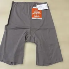 グレーのショートパンツ Mサイズのサムネイル