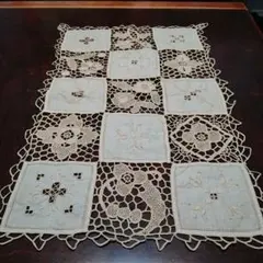 アンティーク　テーブルセンター②　スワトウ？　レース刺繍