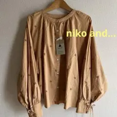 niko and…新品.タグ付き　花柄刺繍入り綿バルーン袖シャツ Mサイズ