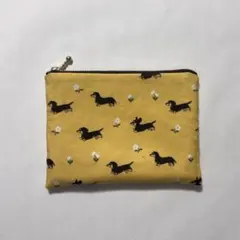 フラットポーチ70 カード用ポケット付き ダックスフンド♡ - メルカリ