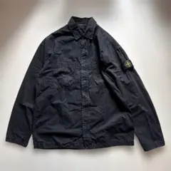 早い者勝ち！STONE ISLAND ブラック ガーメントダイジャケットのサムネイル