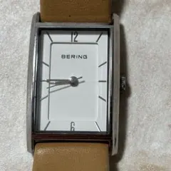 【激安】BERING アナログ腕時計 ホワイト/ブラウン　レディースのサムネイル
