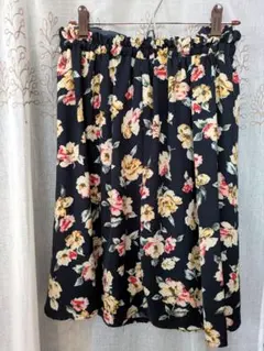 フレアスカート 花柄 黒 4L