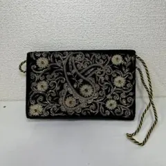 LUMY はしもと ビジュー 刺繍 ビーズ バッグ ベルベット - メルカリ