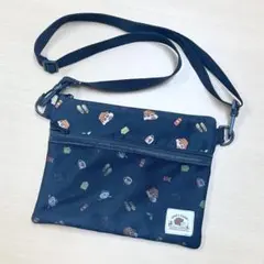 クレヨンしんちゃん サコッシュ シロ バッグ 総柄