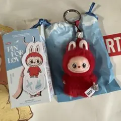 イニシャル　ラブブ　ぬいぐるみ　キーホルダー