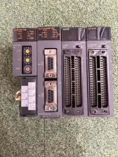 YASKAWAサーボパック SGDV-R90F01A SGDV-R70F01A - メルカリ
