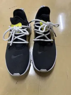 ナイキ リアクトプレスト ブルータル ハニー