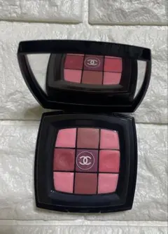 CHANEL レーヴル マルチファセット　リップパレット
