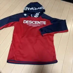 DESCENTE フード付きトレーナー レッド/ネイビー