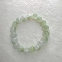 緑と透明のブレスレット