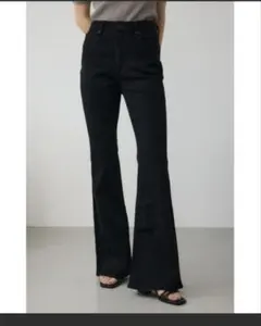 アズール　ブラック ブーツカットデニム 未使用