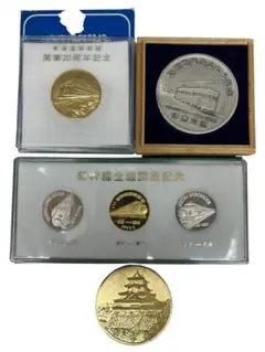 【希少】日本の世界遺産 四季の輝き 純銀メダル 1oz×4 希少】日本の世界遺産 四季の輝き 純銀メダル 1oz×4 - メルカリ