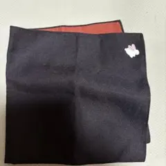 うさぎ刺繍入り リバーシブル風呂敷 黒×赤