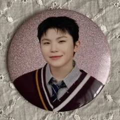 SEVENTEEN [HOLIDAY] 缶バッチ　ウジ　WOOZI