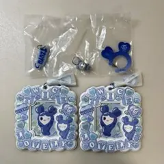 TWICE ツウィ LOVELYS カードホルダー カラビナフロッキーマスコット