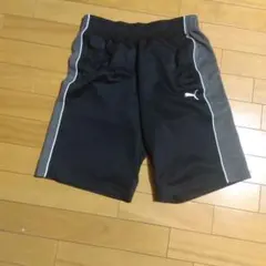 PUMA ブラック ハーフパンツ M