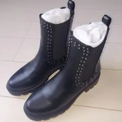 値下げ‼【新品・未使用】EVOL イーボル 黒 スタッズ付きショートブーツ