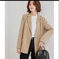 ベージュ ダブルブレスト テーラードジャケット