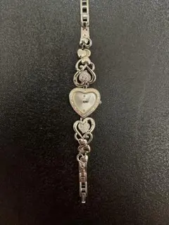 GUESS ハートモチーフ クォーツ 腕時計のサムネイル