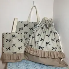 がちゃ様ご確認用　リボン柄　大きめレッスンバッグ　大きめお着替え袋　上靴袋