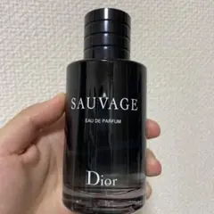 美品Diorソヴァージュ オー フォルト パルファン 100ml ほぼ満 値引