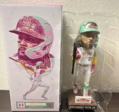 タティスjr バットフリップ ボブルヘッド 球場配布品 パドレス シティコネクト