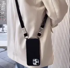 iPhone11ケース　ショルダー　紐付き　肩がけ　ブラック　黒　他の機種もあり
