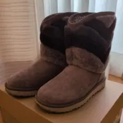 【値下げ】UGG (アグ)　W TANIA (タニア)