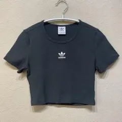 adidas アディダス リブ クロップド Tシャツのサムネイル