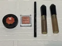 Item thumbnail for item 4d26f73a-f920-4c52-a47c-7f1b588ea0c1